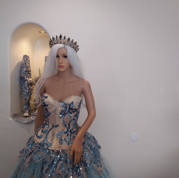 SAMPLE GOWN ONLY"ARIA" Blue Sequin Damask Wedding Ballgown Set - Picture 4 of 9